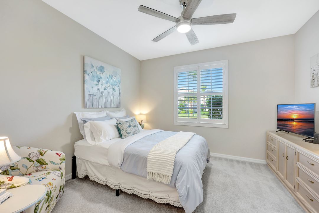 2174 Clementine St, Naples, FL 34120