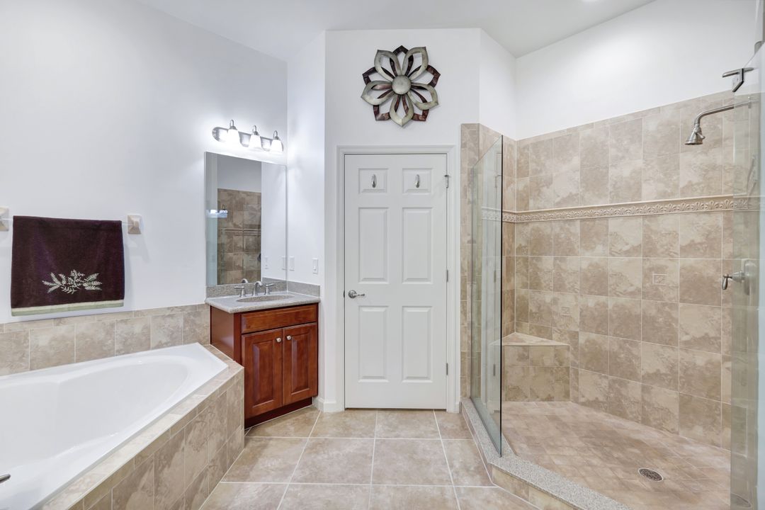 9508 Ironstone Terrace #201, Naples, FL 34120