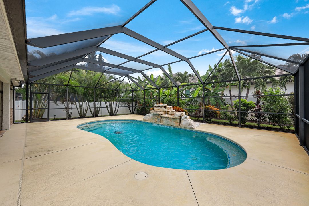 27120 Edenbridge Ct, Bonita Springs, FL 34135