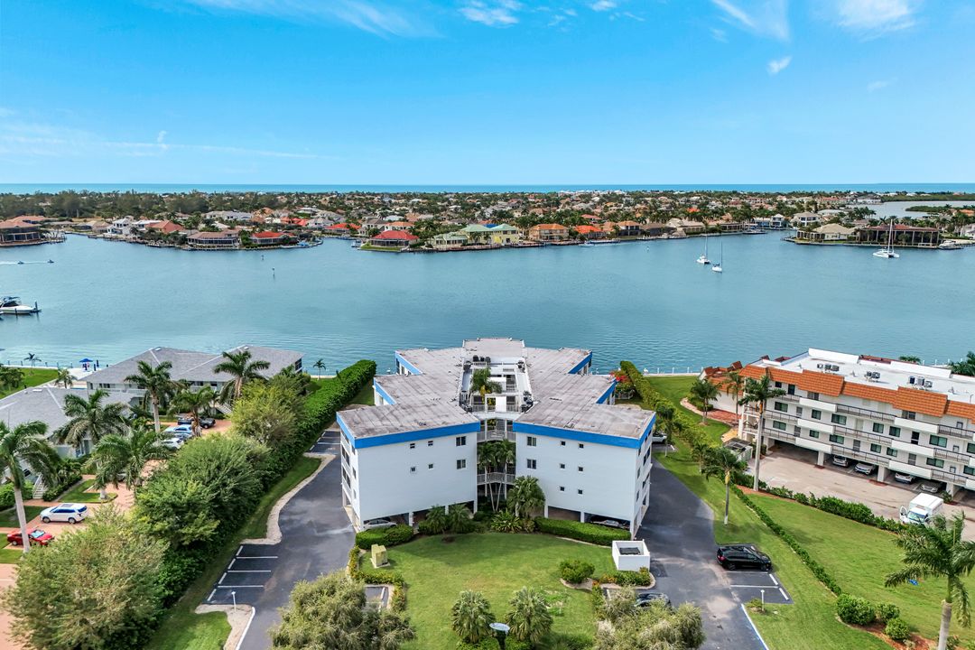 710 W Elkcam Cir #204, Marco Island, FL 34145