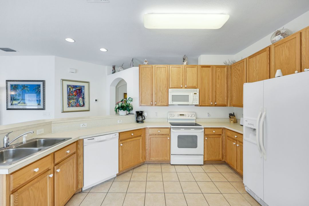 14823 Calusa Palms Dr, Fort Myers, FL 33919