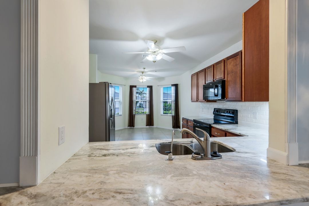 3440 Cancun Ct, Cape Coral, FL 33909