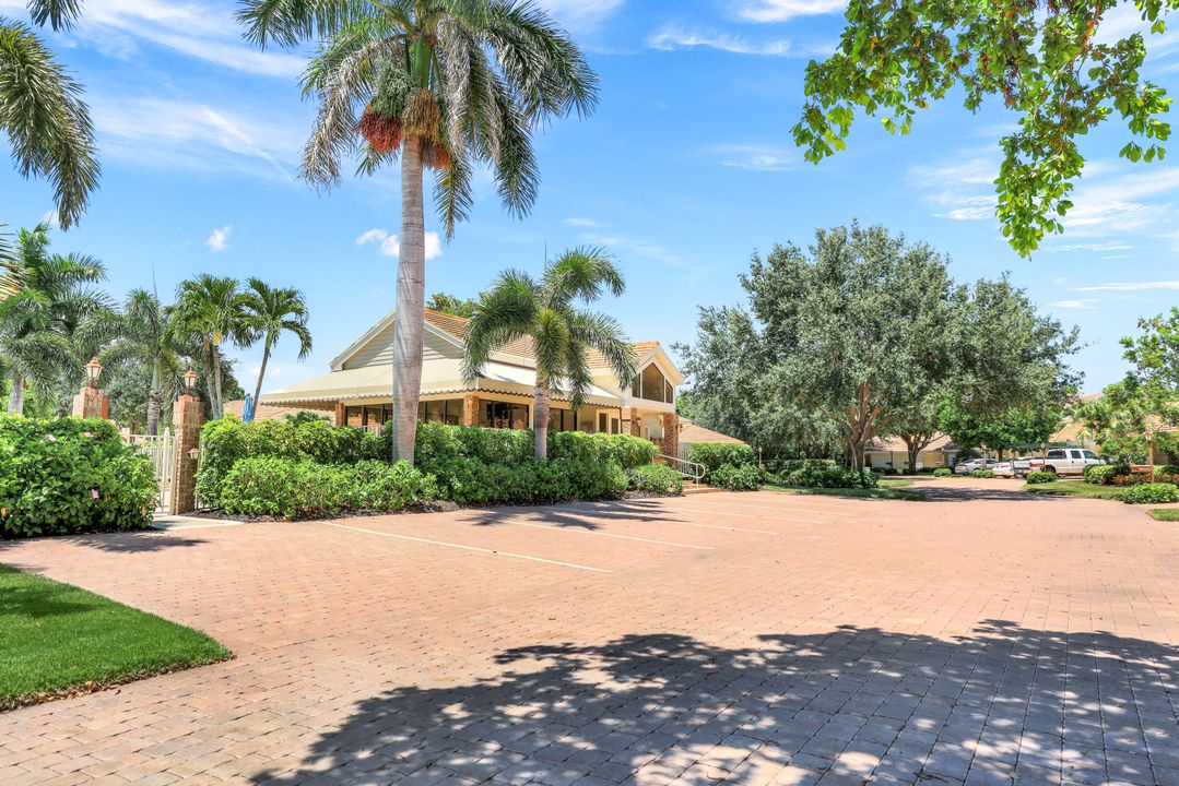 Turtle Bay Dr, Naples, FL 34108