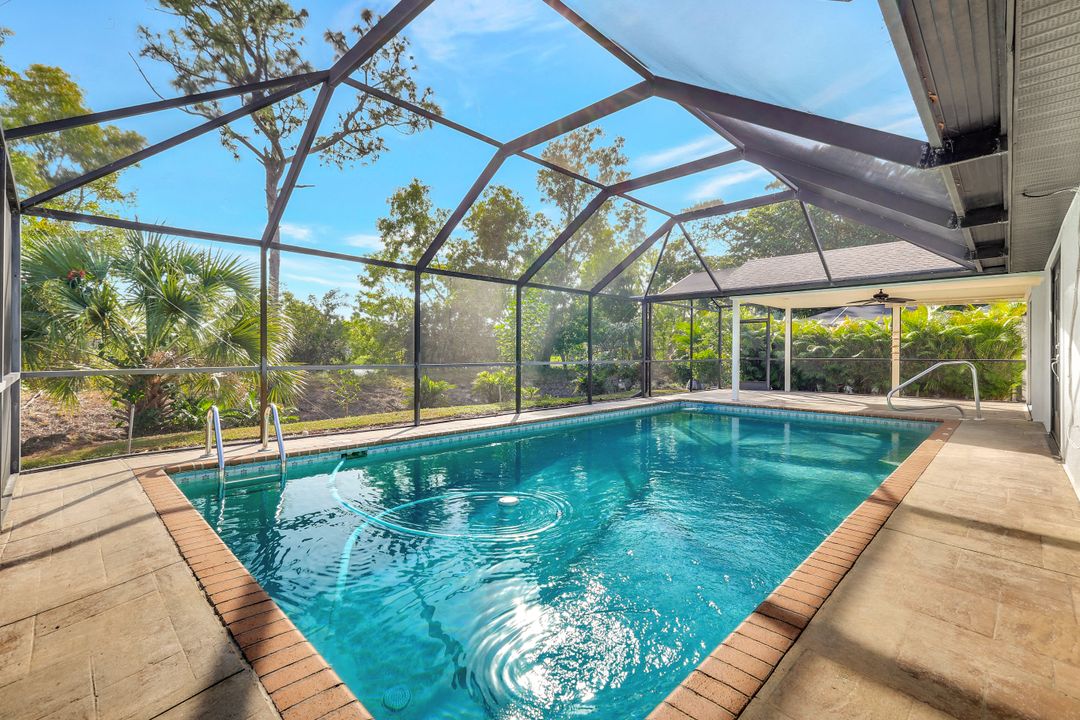 3650 Kent Dr, Naples, FL 34112