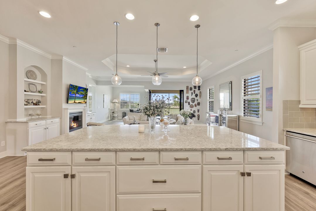 8764 Bellano Ct Unit 204, Naples, FL 34119