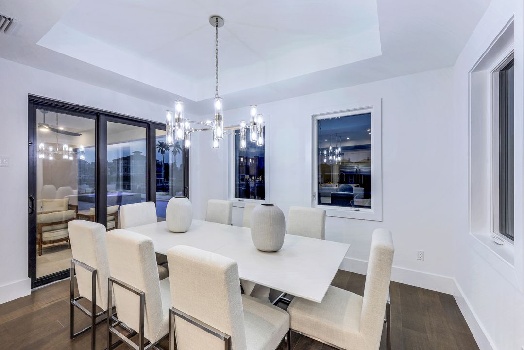 469 Germain Ave, Naples, FL 34108