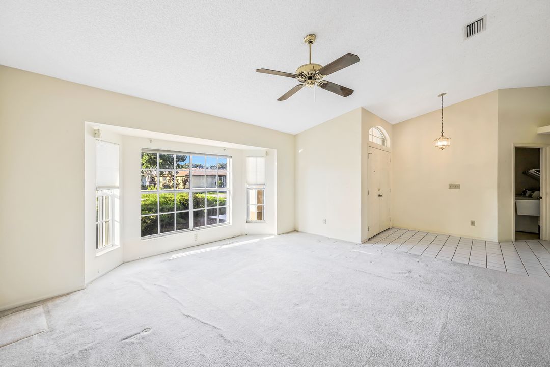 527 SE 37th St, Cape Coral, FL 33904