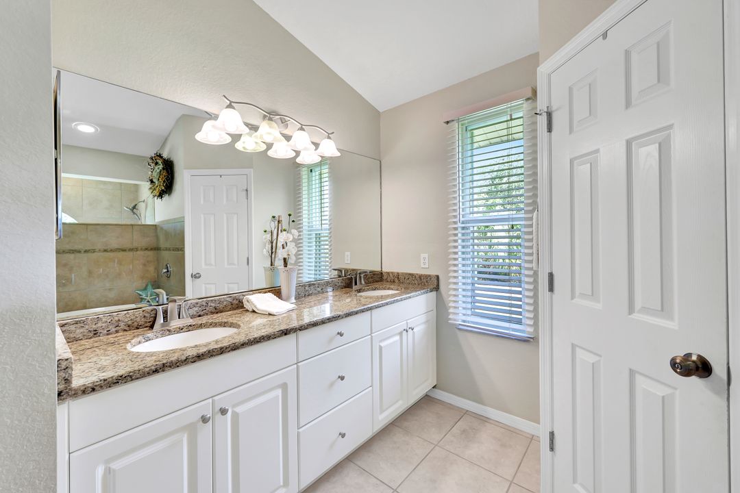 731 25th St SW, Naples, FL 34117