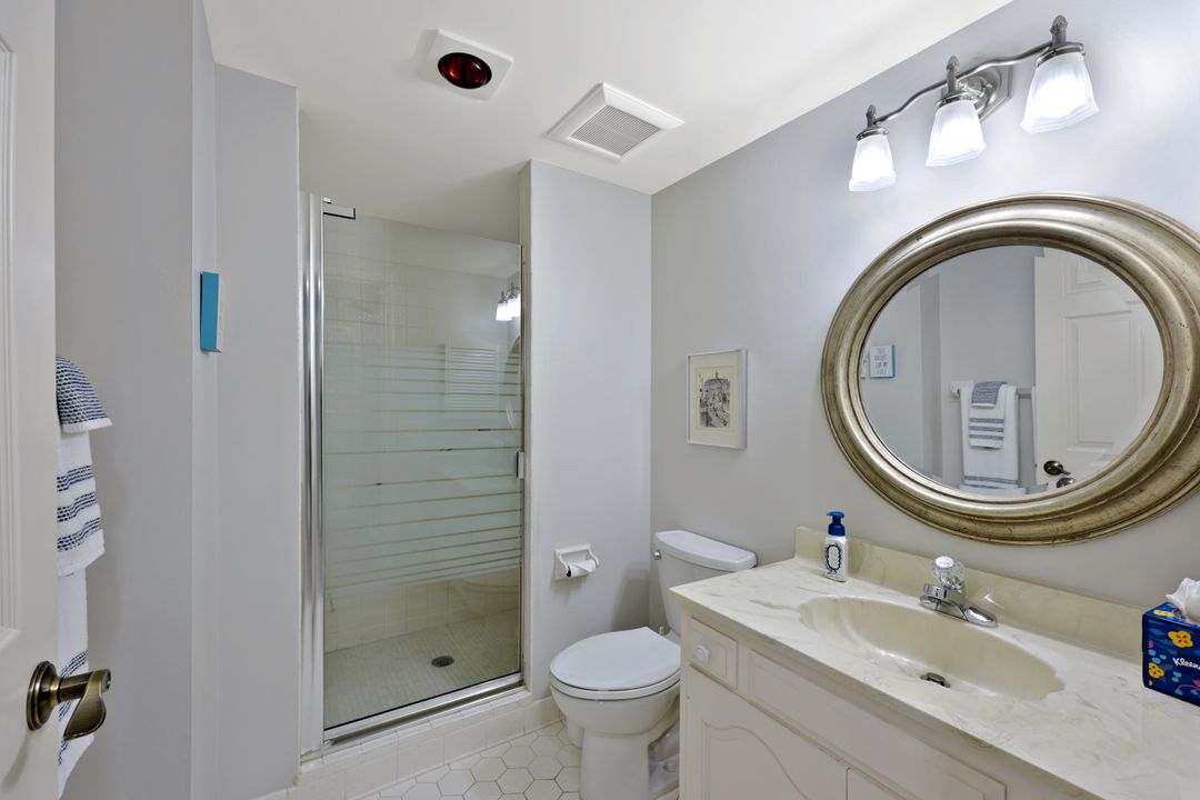 6075 Pelican Bay Blvd #1101, Naples, FL 34108
