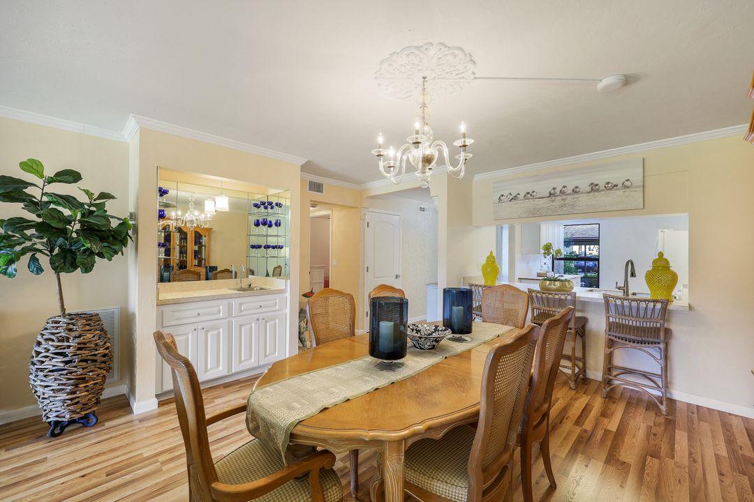 940 Palm View Dr #115, Naples, FL 34110