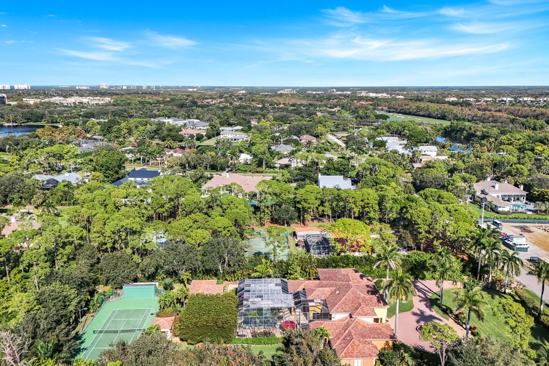 683 Hickory Rd, Naples, FL 34108