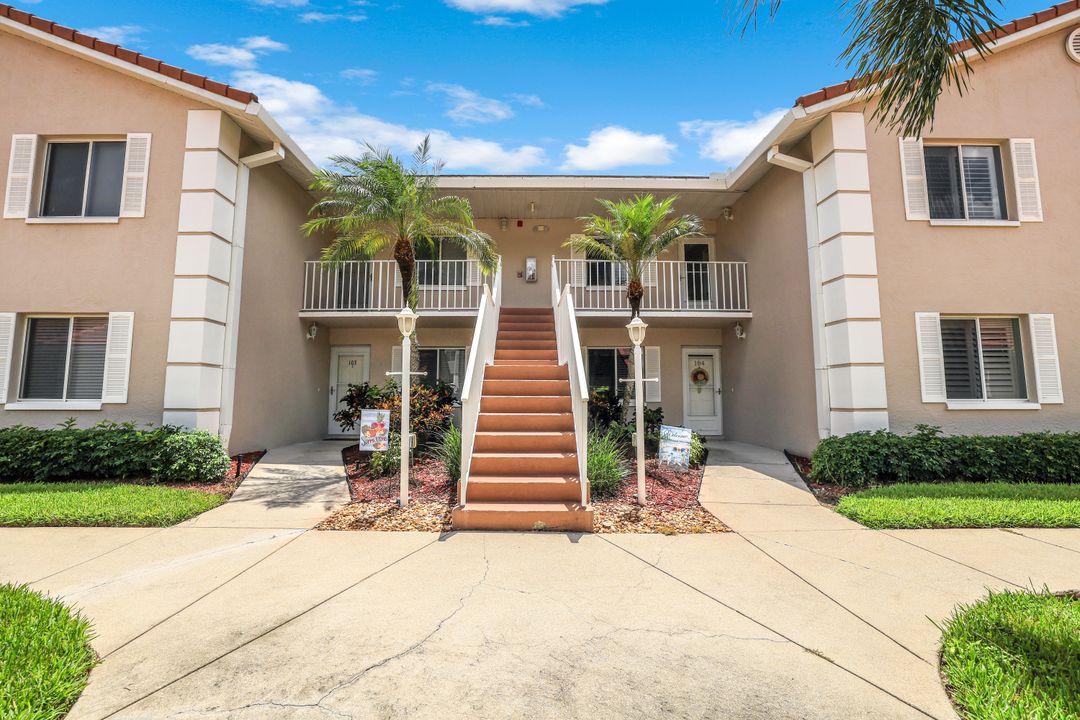 6860 Dennis Cir #K-204, Naples, FL 34104