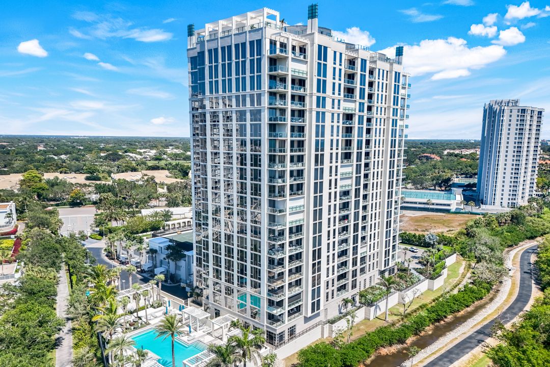 6897 Grenadier Blvd #601, Naples, FL 34108