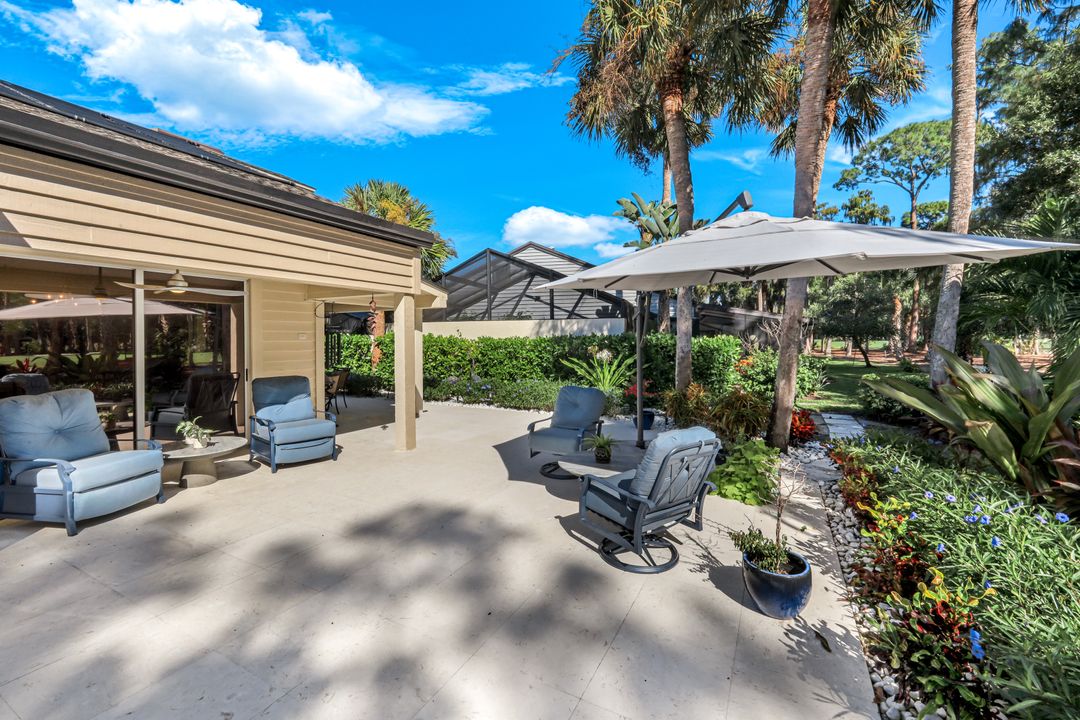 370 Edgemere Way N, Naples, FL 34105