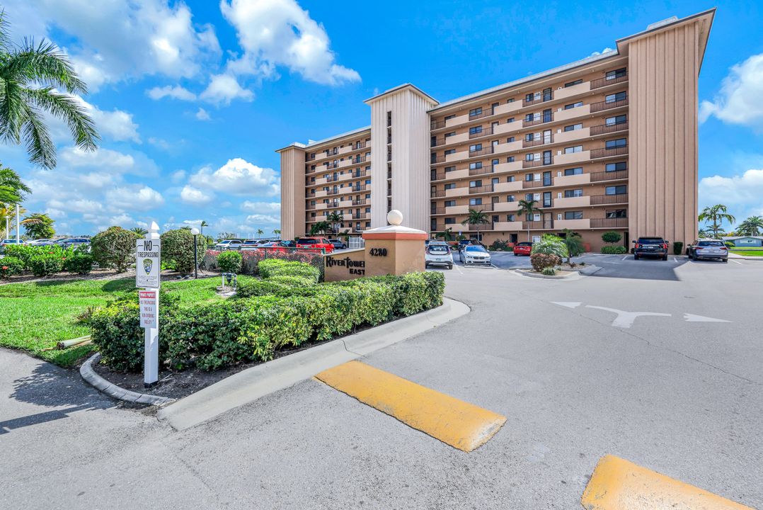 4280 SE 20th Pl #703, Cape Coral, FL 33904