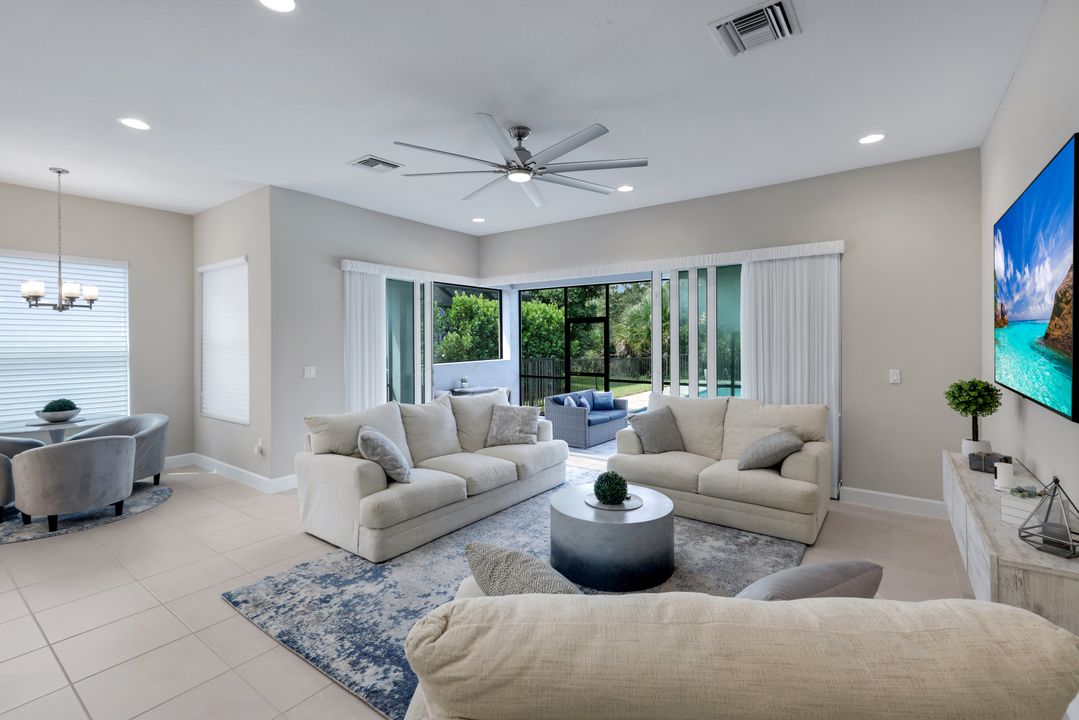 11855 Gardenia Ave, Naples, FL 34120