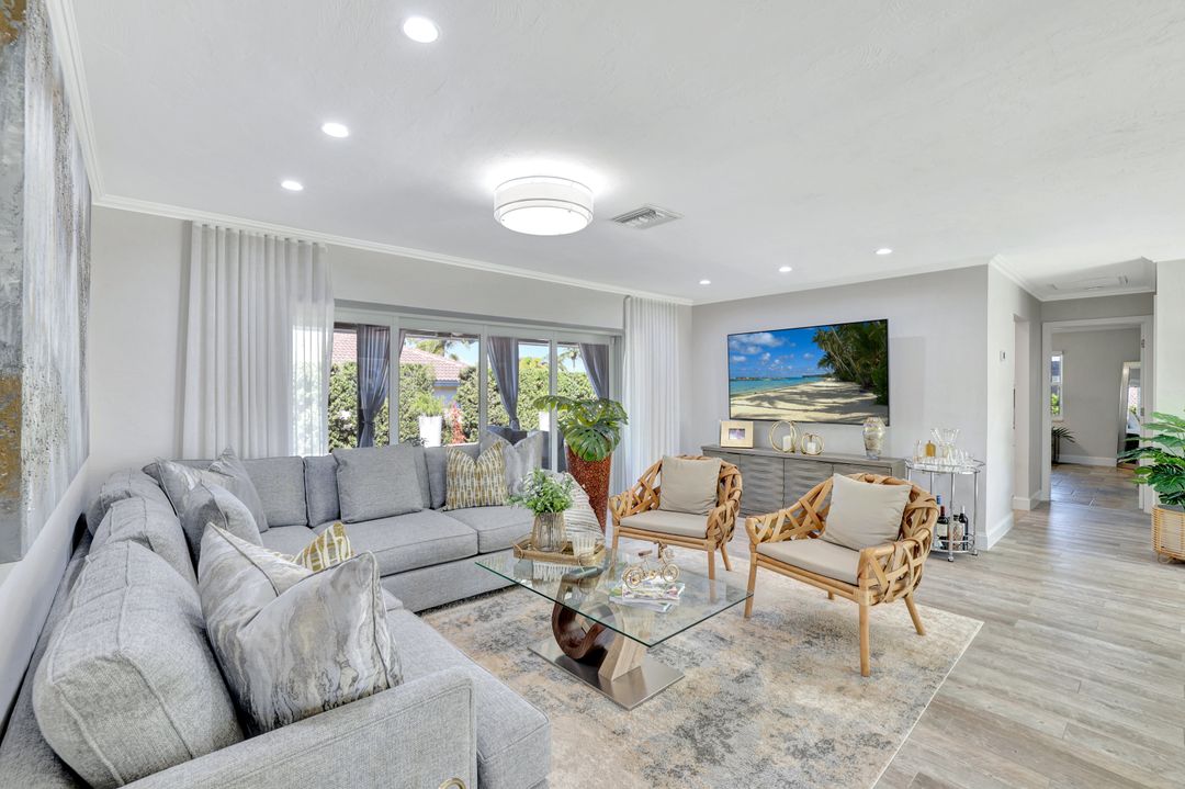 1351 Waikiki Ct, Marco Island, FL 34145