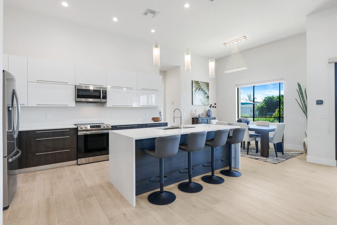 1506 SW 28th St, Cape Coral, FL 33914