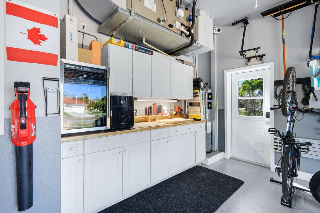 2014 Cape Coral Pkwy W, Cape Coral, FL 33914