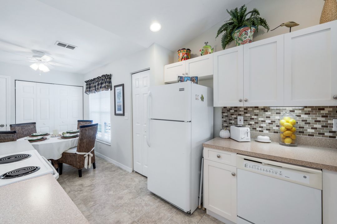 4920 Deerfield Way #202, Naples, FL 34110