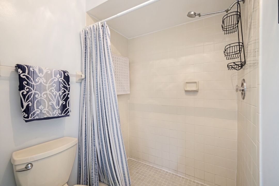 10151 Maddox Ln #201, Bonita Springs, FL 34135