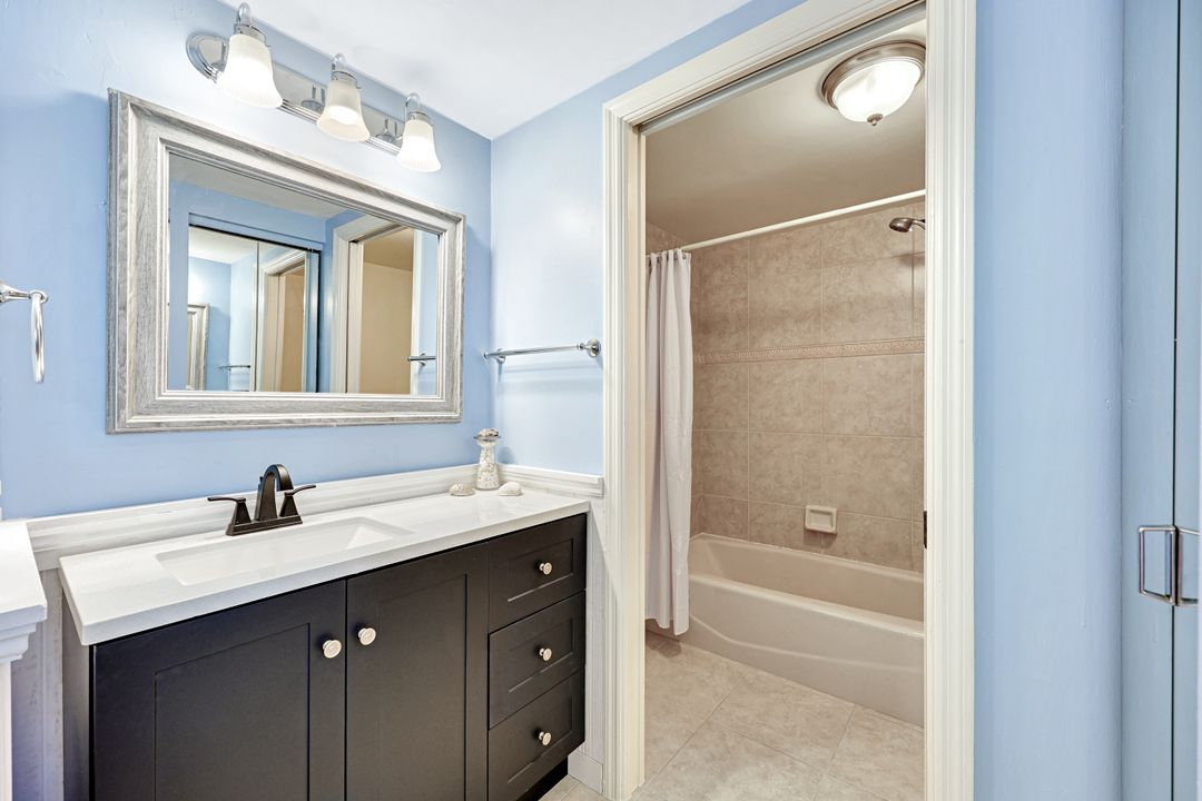 64 4th St #B201, Bonita Springs, FL 34134