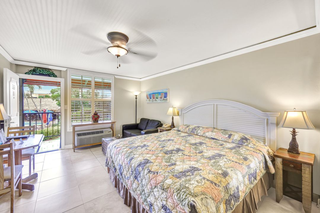 2555 Tamiami Trail N #263, Naples, FL 34103