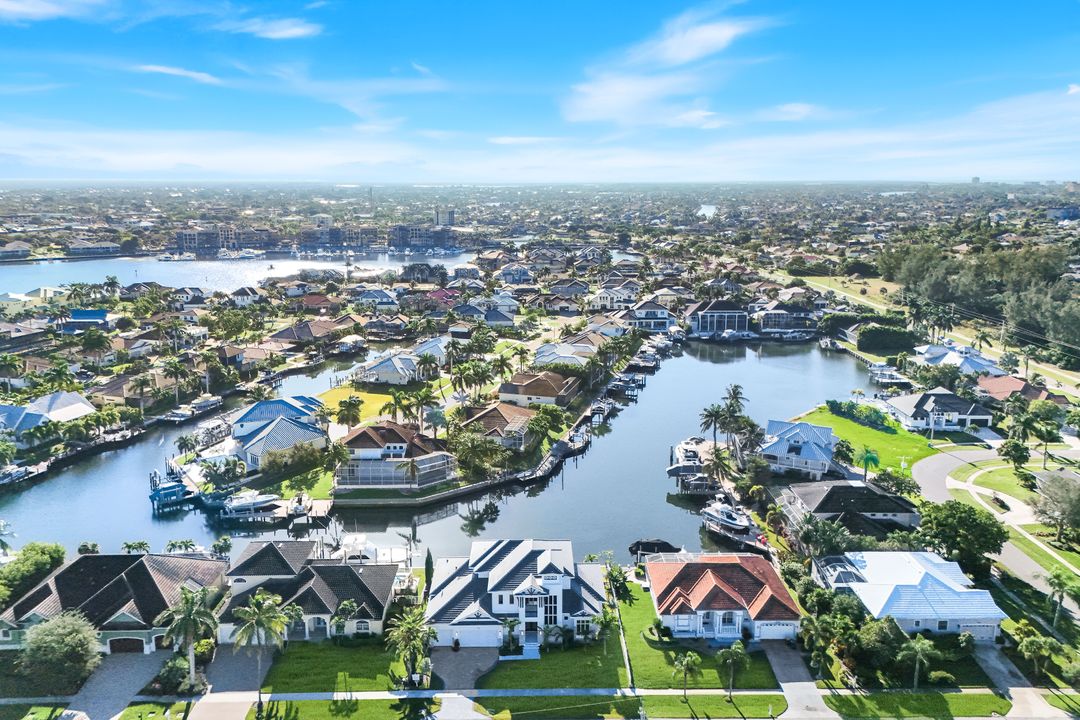 713 Nautilus Ct, Marco Island, FL 34145