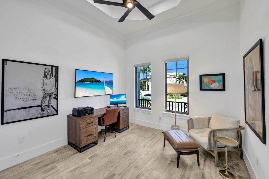 1200 Redwood Ct, Marco Island, FL 34145