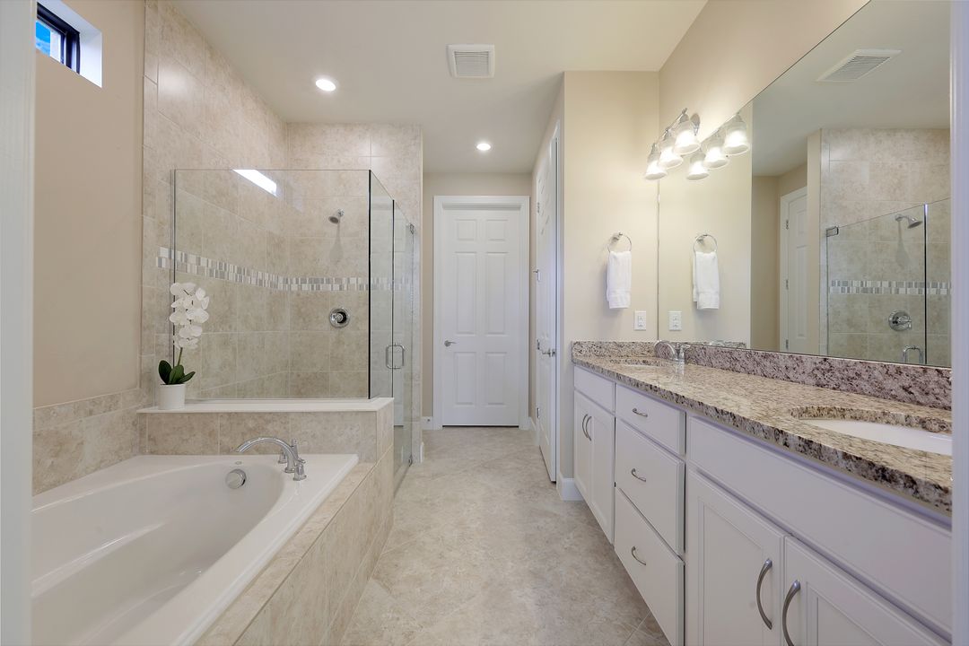 9420 Whooping Crane Wy, Naples, FL 34120