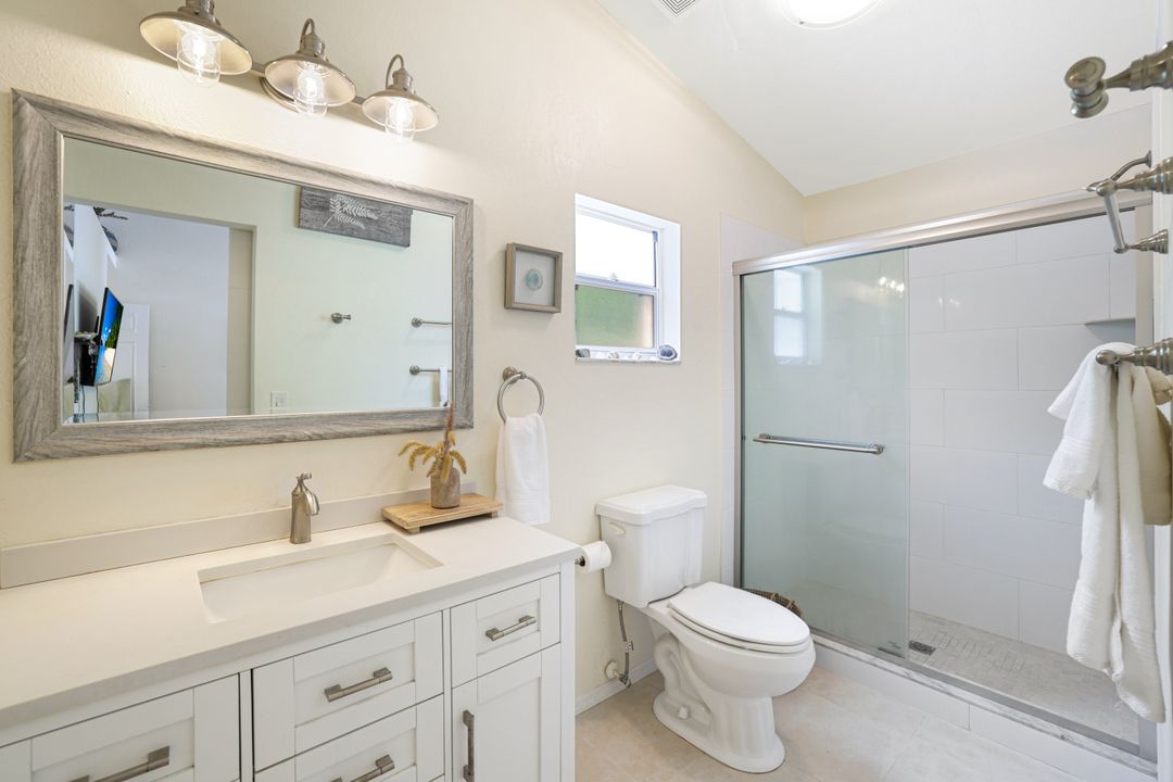 4710 1st Ave NW, Naples, FL 34119