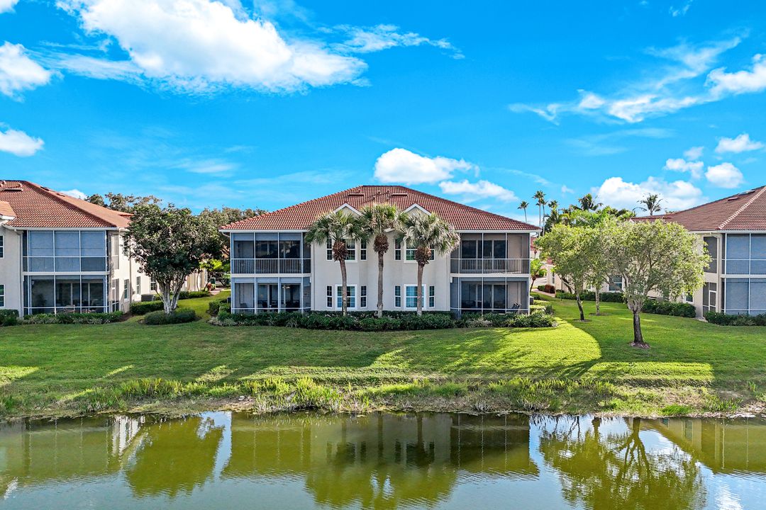 6009 Trophy Dr #802, Naples, FL 34110