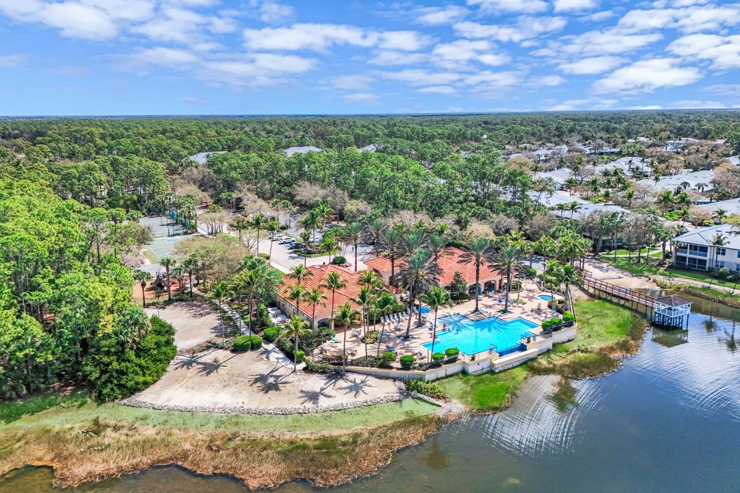 2040 Tarpon Bay Dr N #201, Naples, FL 34119