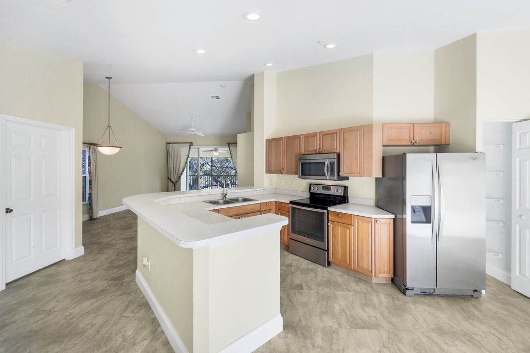 4940 Deerfield Way #201, Naples, FL 34110