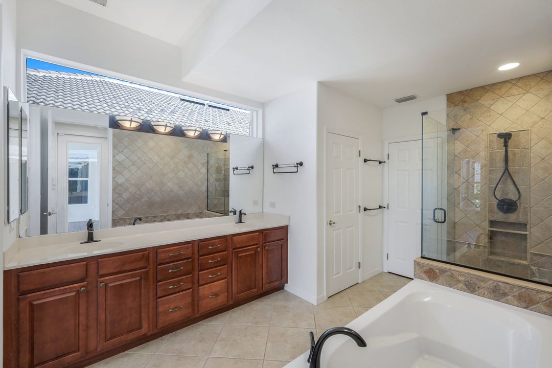 9196 Independence Way, Fort Myers, FL 33913