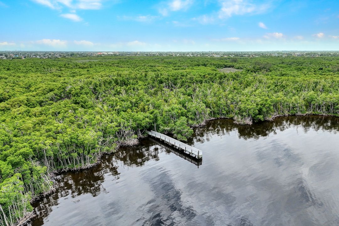2118 SE 18th Ave, Cape Coral, FL 33990