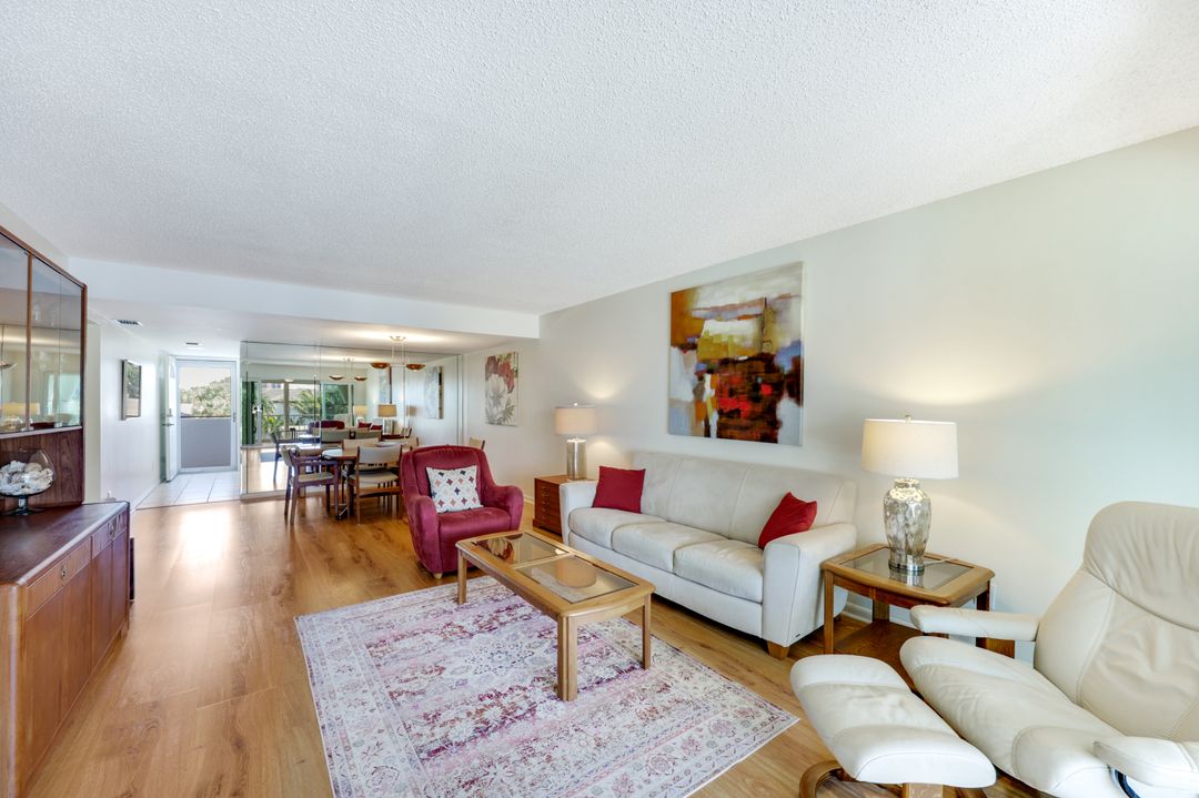 4200 Belair Ln #302, Naples, FL 34103