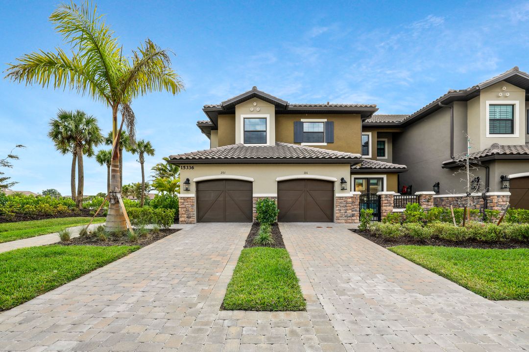 15336 Lucerna St #101, Naples, FL 34114