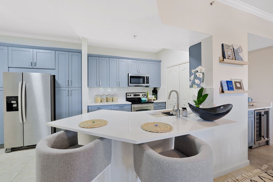 13010 Positano Cir #203, Naples, FL 34105