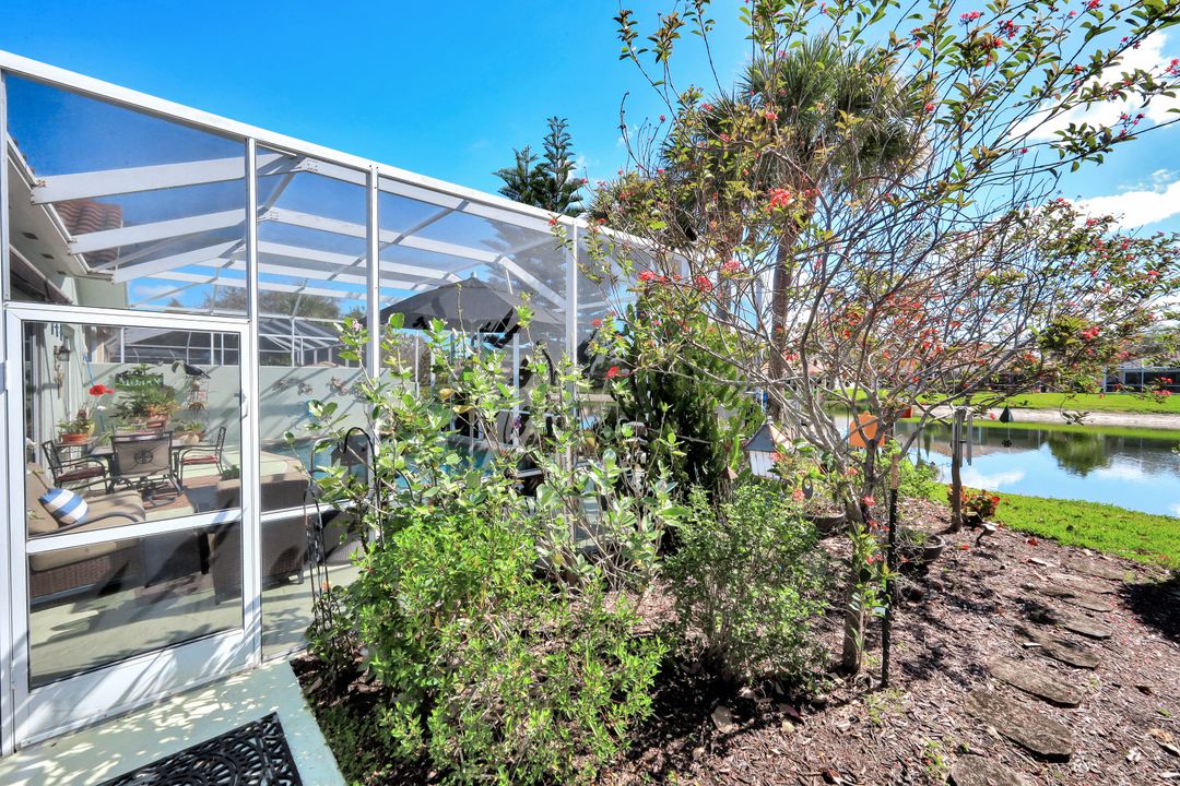 2925 Gilford Way, Naples, FL 34119