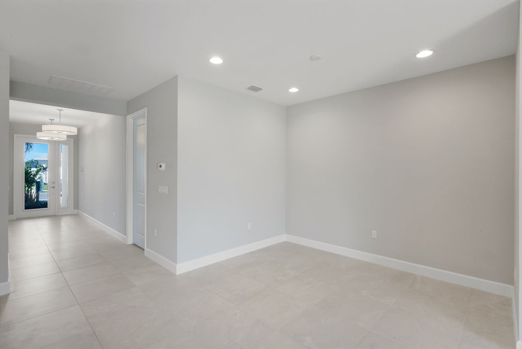 3368 Meloy Dr, Fort Myers, FL 33905