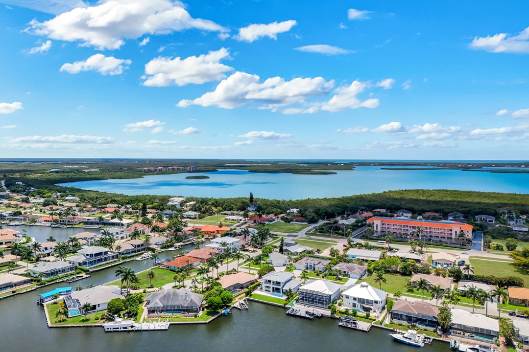 35 Covewood Ct, Marco Island, FL 34145