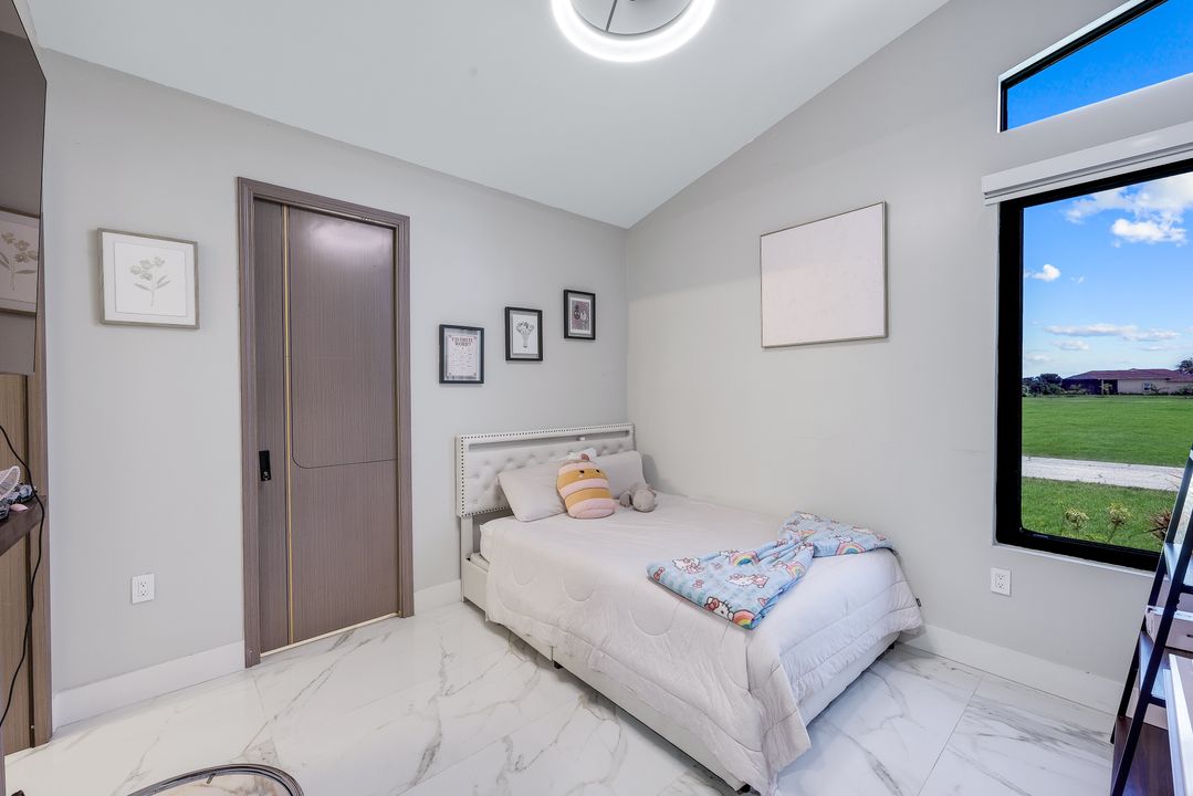 4231 NW 12th Ln, Cape Coral, FL 33993