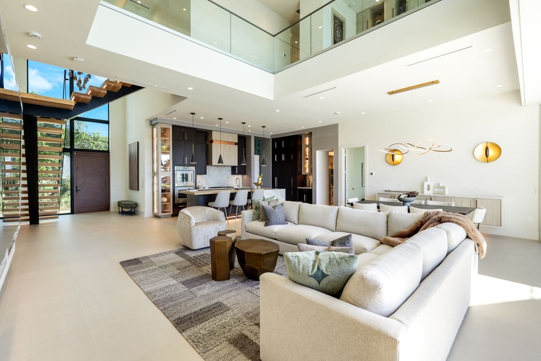 5384 Colonade Ct, Cape Coral, FL 33904