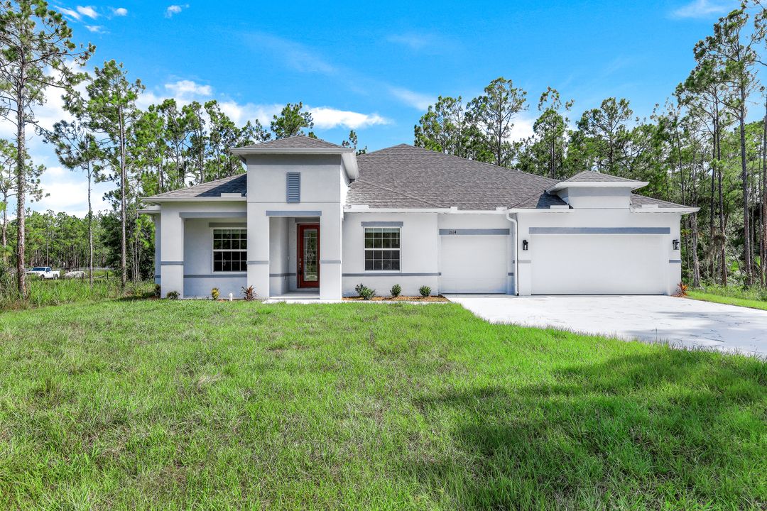 2614 54th Ave NE, Naples, FL 34120