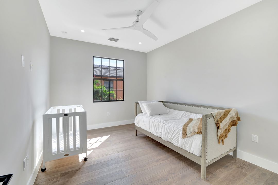 9037 Alturas St #3705, Naples, FL 34113