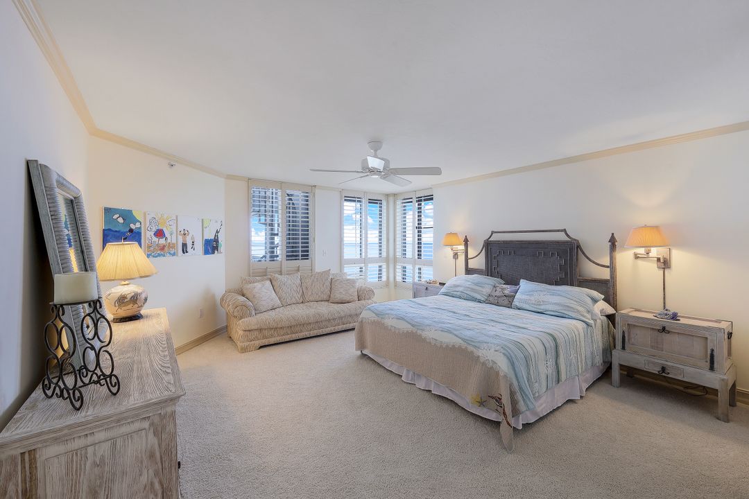 20 Seagate Dr #1102 (PH-2), Naples, FL 34103