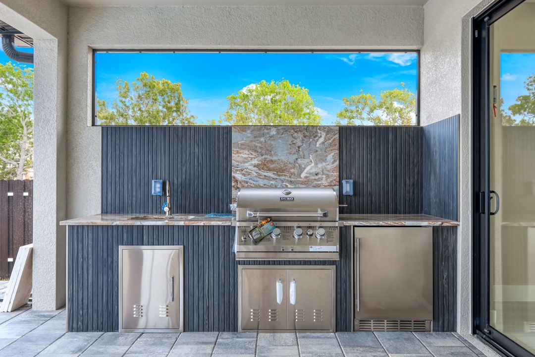 819 SW 16th Terrace, Cape Coral, FL 33991