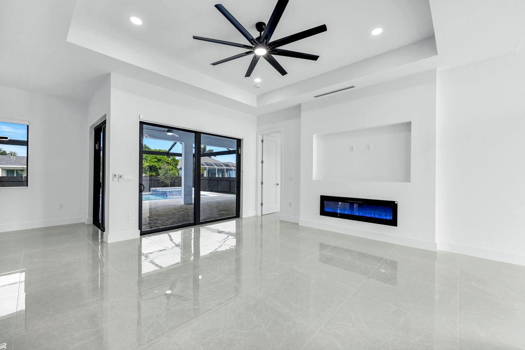 2122 NW 25th Pl, Cape Coral, FL 33993