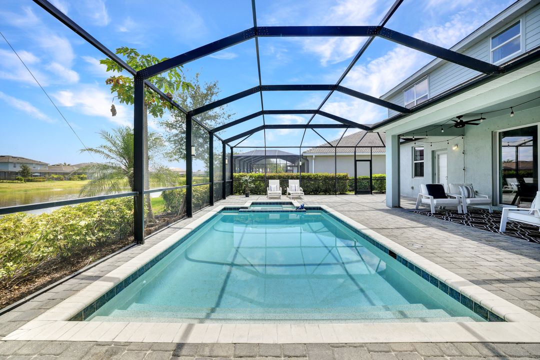 2369 Tangerine Ln, Naples, FL 34120